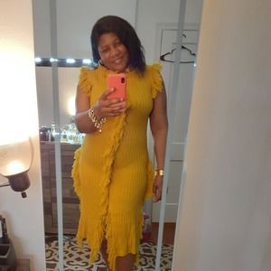 Meet your Posher, Lorna